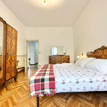 Palomar Apartment