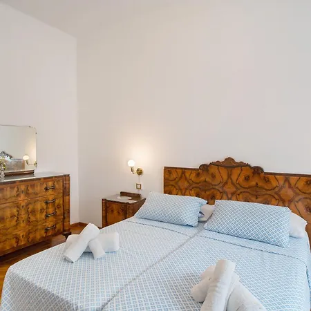 Palomar Apartment