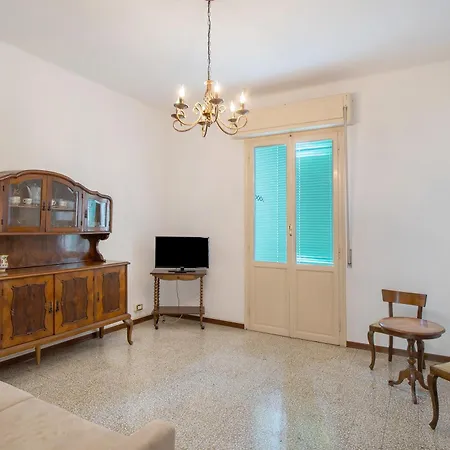 Palomar Apartment